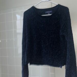Navy blue soft knitted sweater